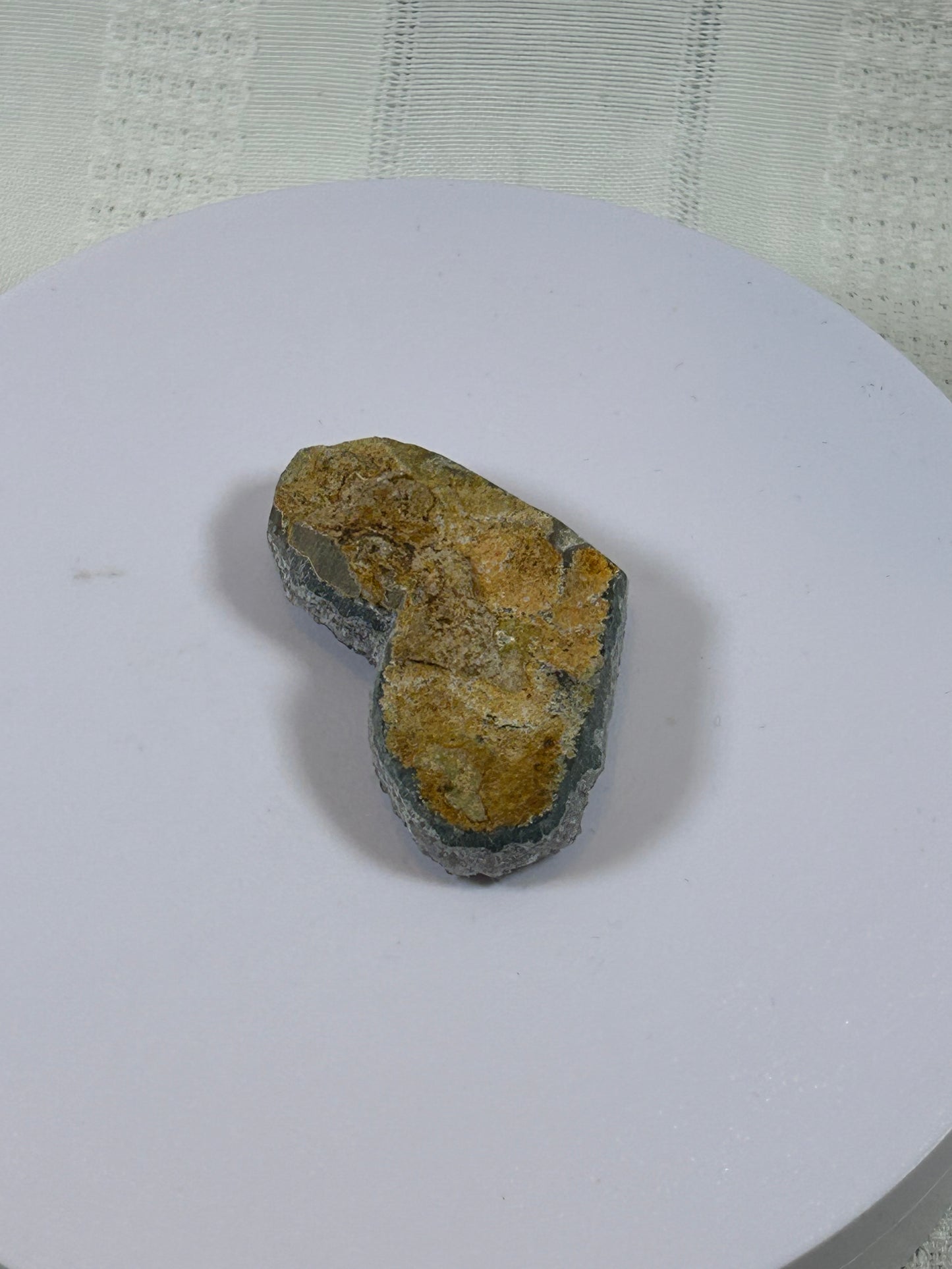 (#198) - AMETHYST HEART SPECIMEN RAW - NEW