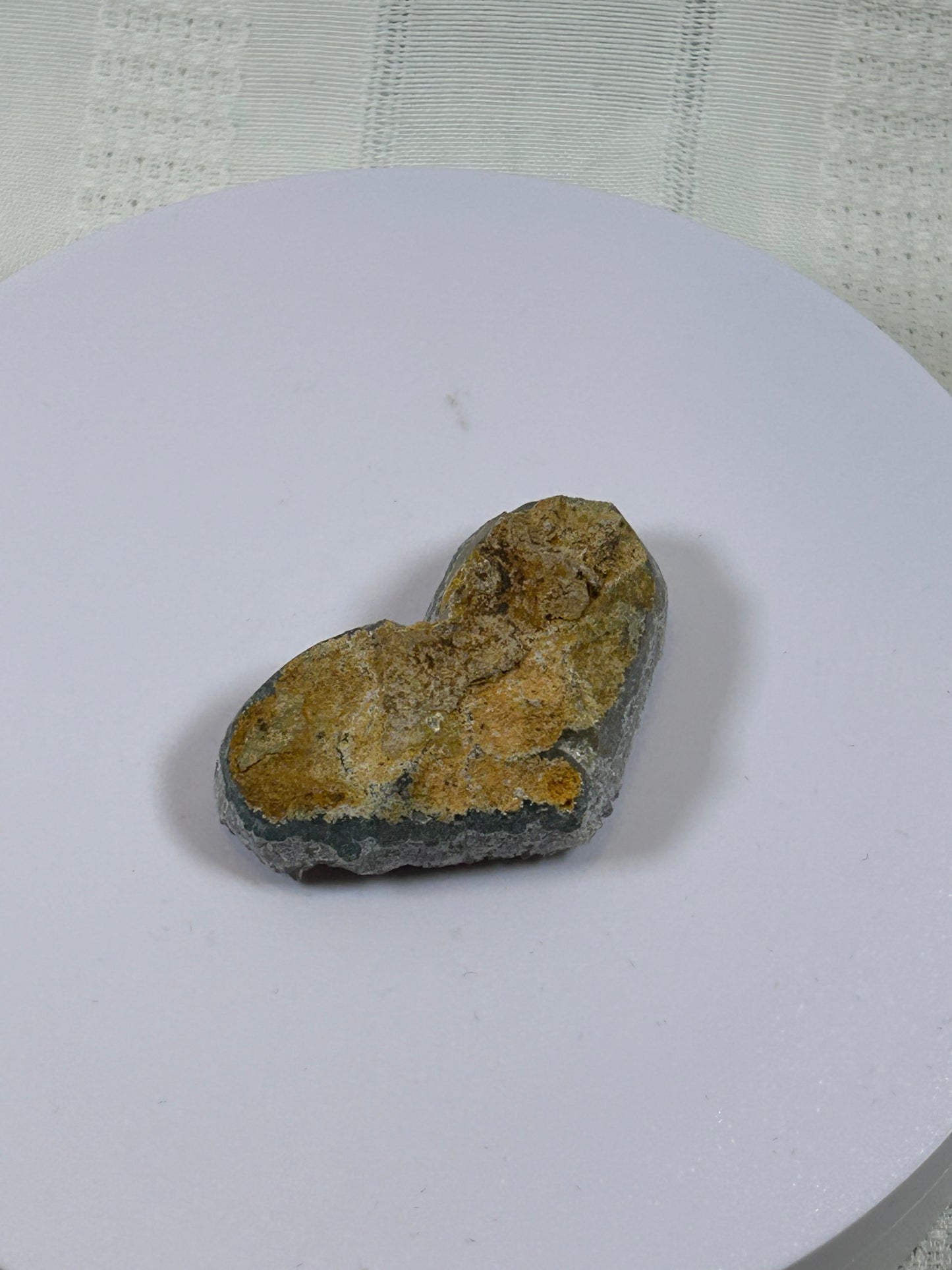 (#198) - AMETHYST HEART SPECIMEN RAW - NEW