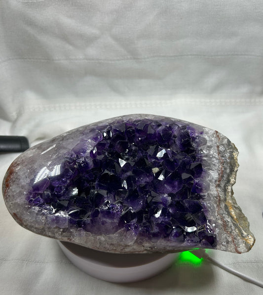 (#1033) - Amethyst Cluster - New