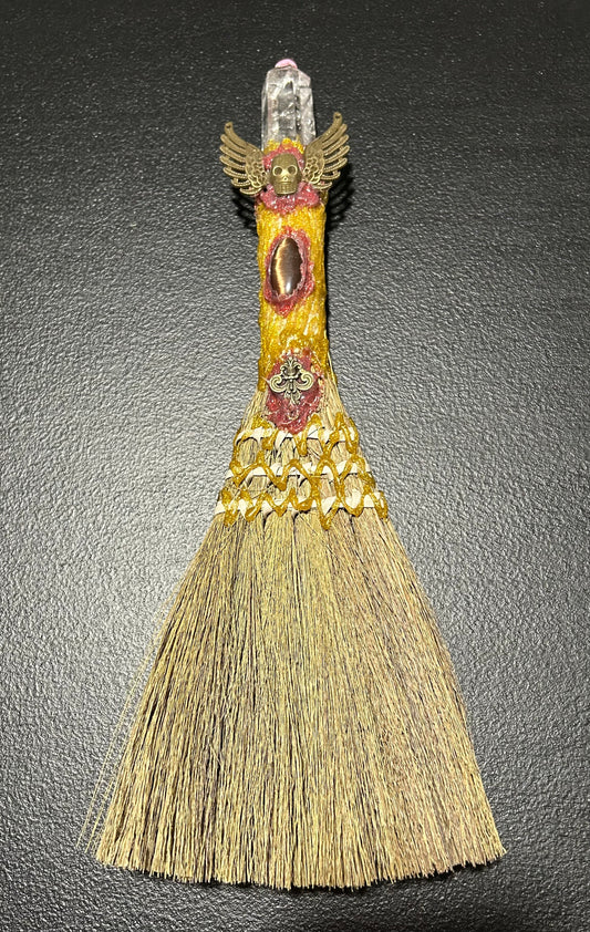 (#1226) - Clear Quartz Broom - New
