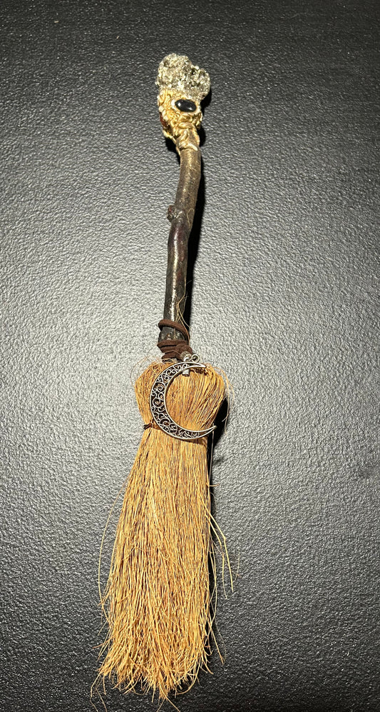 (#1052) - Pyrite Broom - New
