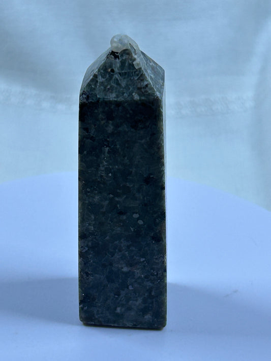 (#652) - Yooperlite Tower - New