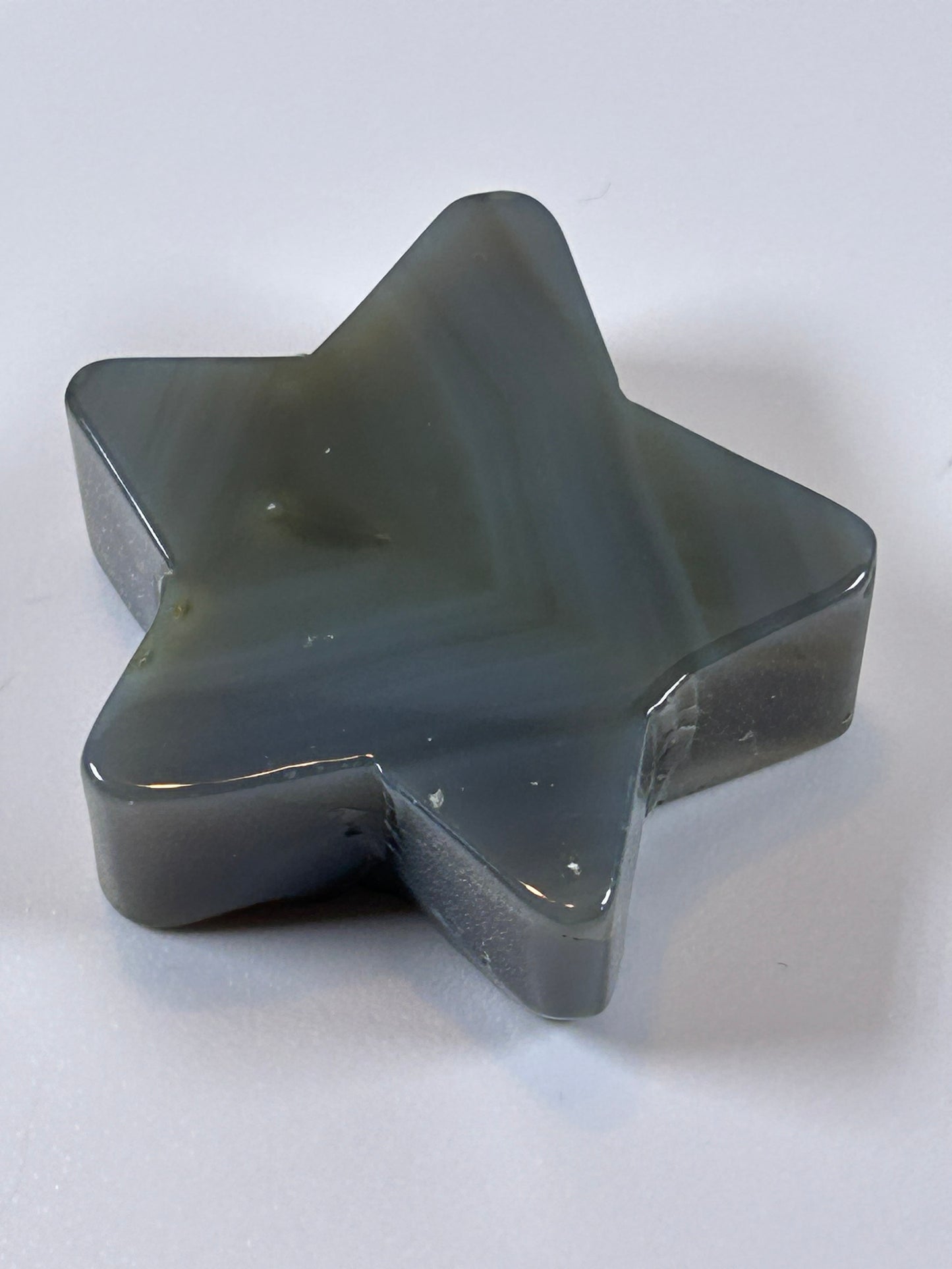 (#4) - AGATE GRAY STAR CARVING - NEW