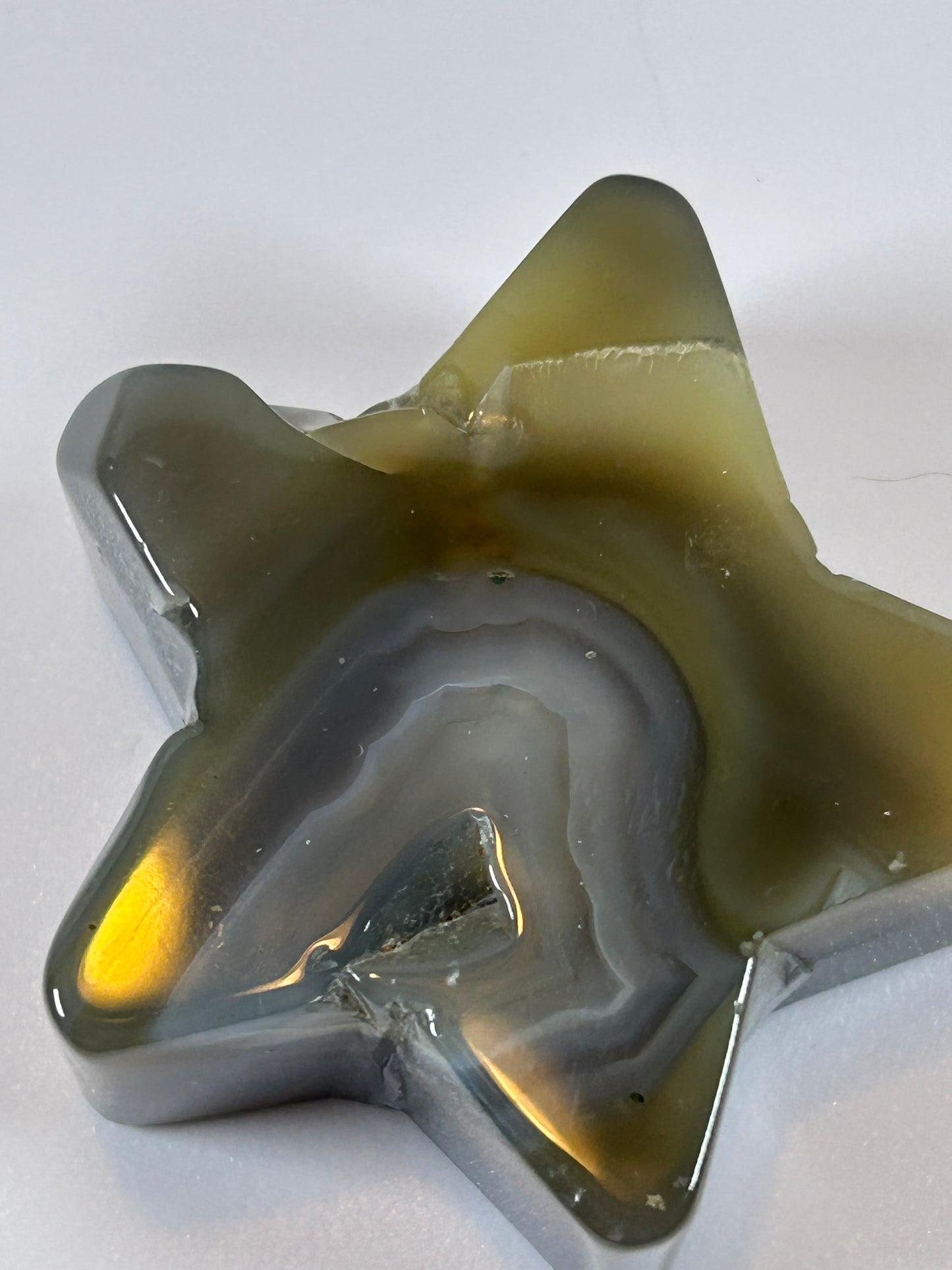 (#4) - AGATE GRAY STAR CARVING - NEW