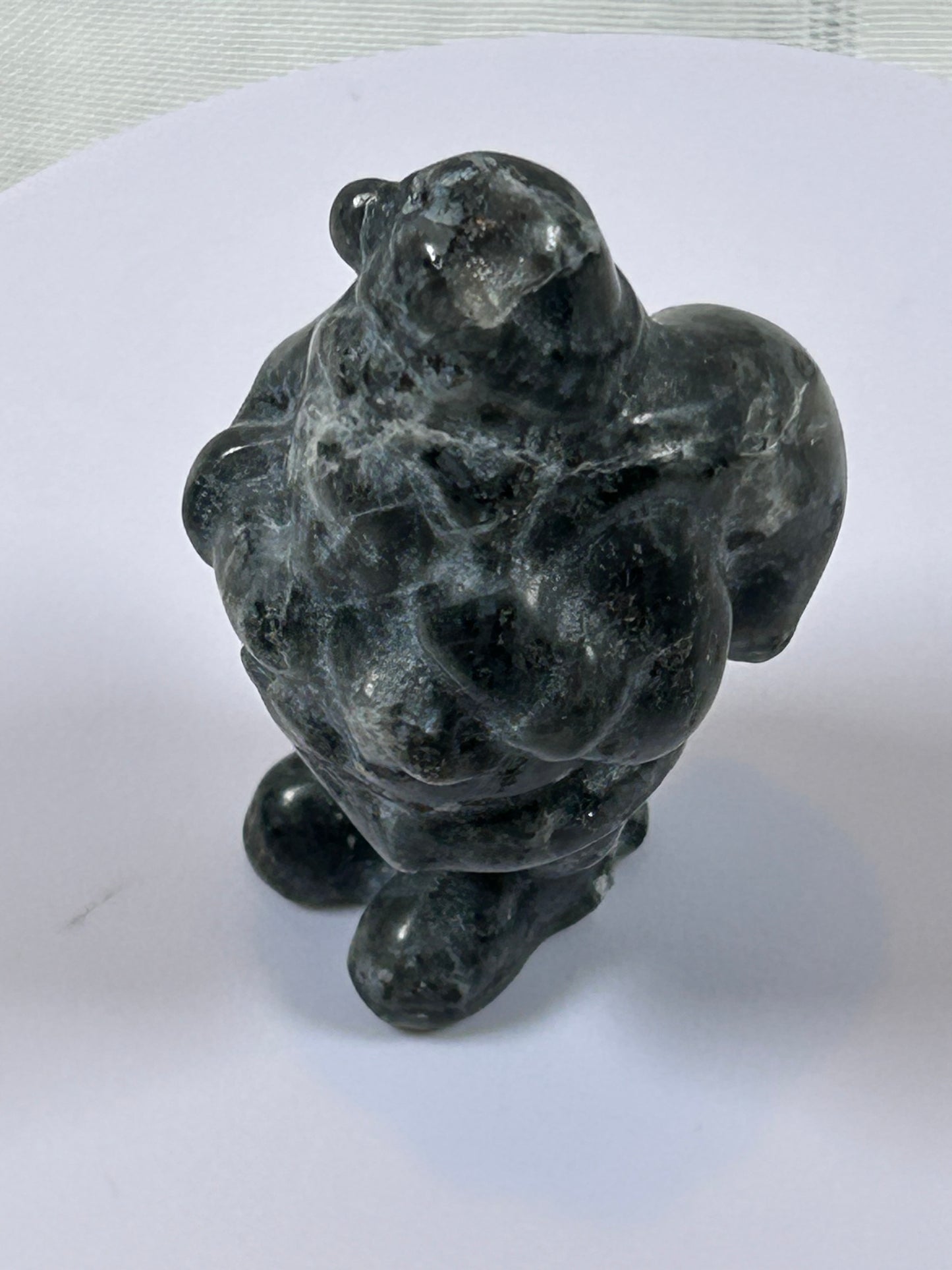 (#28) - LARVIKITE SANTA CARVING - NEW