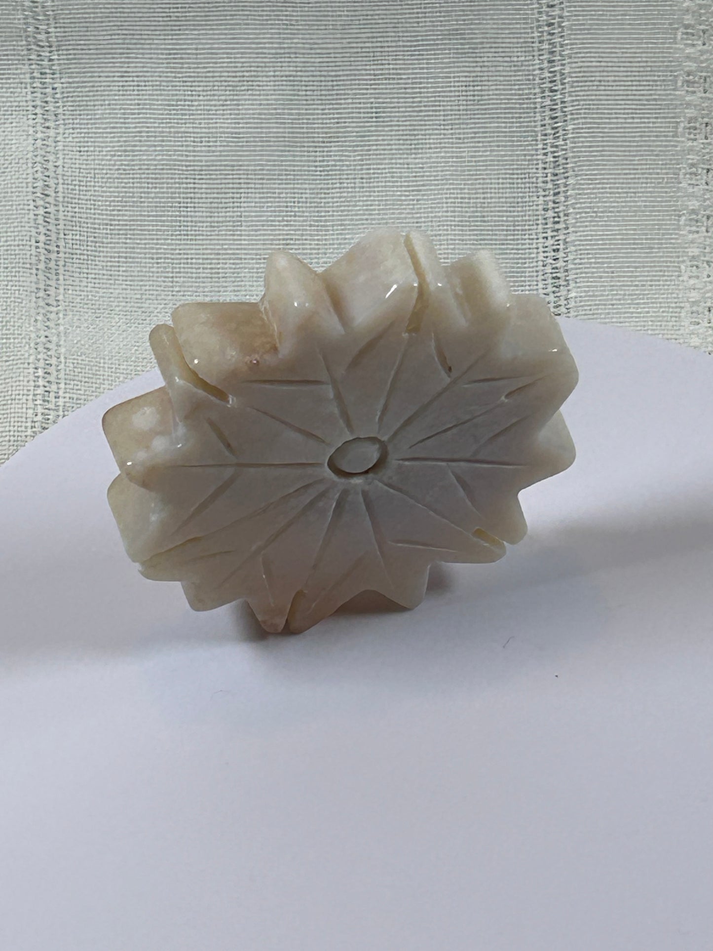(#18) - AGATE SNOWFLAKE CARVING - NEW
