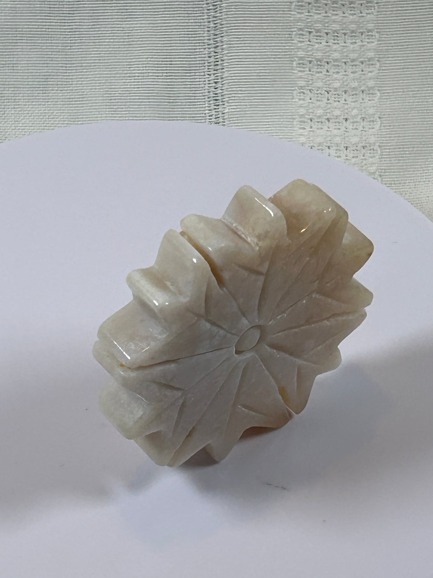 (#18) - AGATE SNOWFLAKE CARVING - NEW