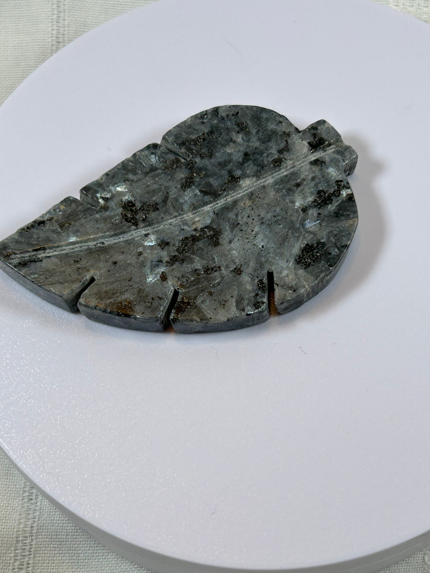(#34) - LARVIKITE LEAF CARVING - NEW
