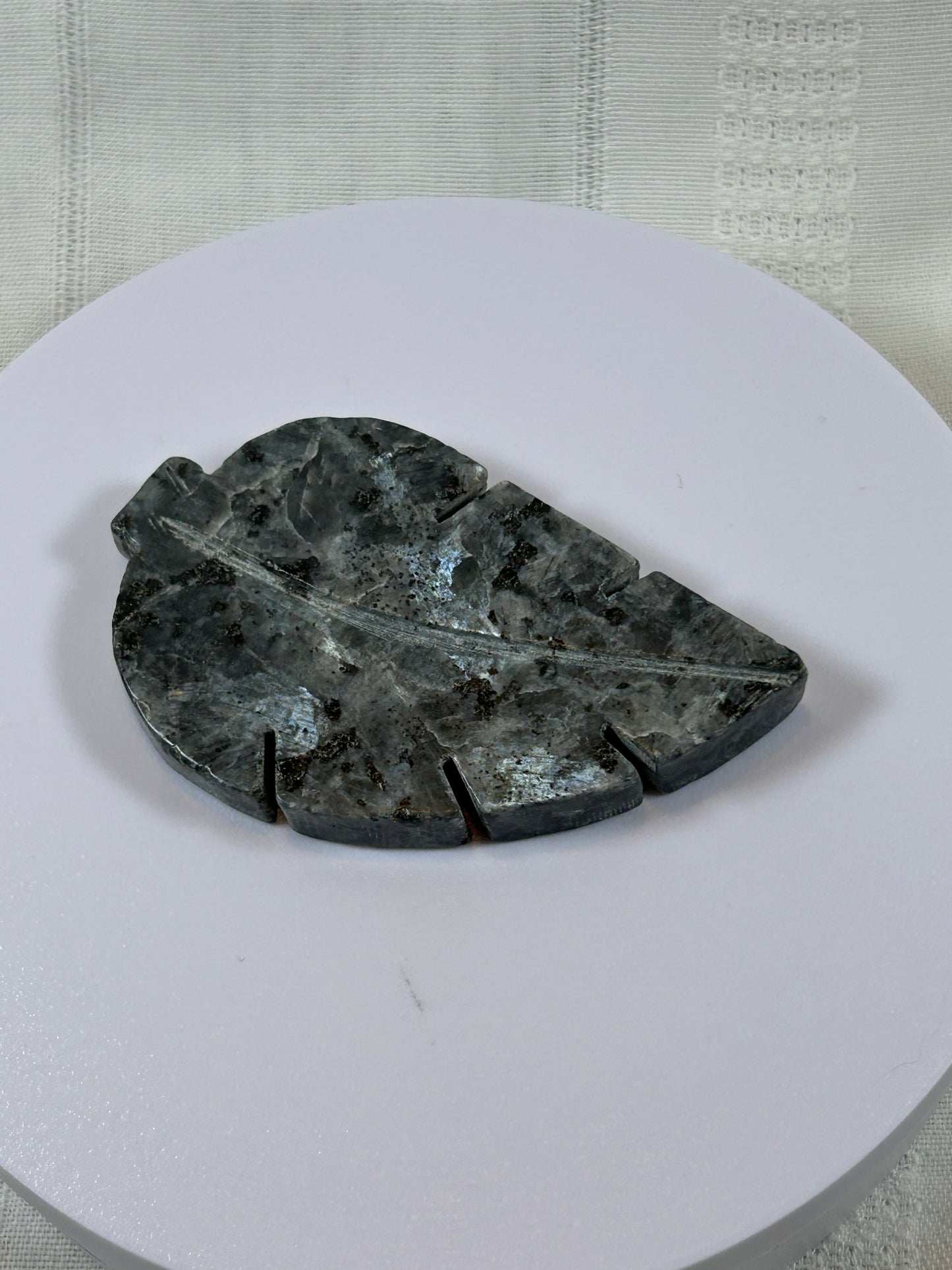 (#34) - LARVIKITE LEAF CARVING - NEW