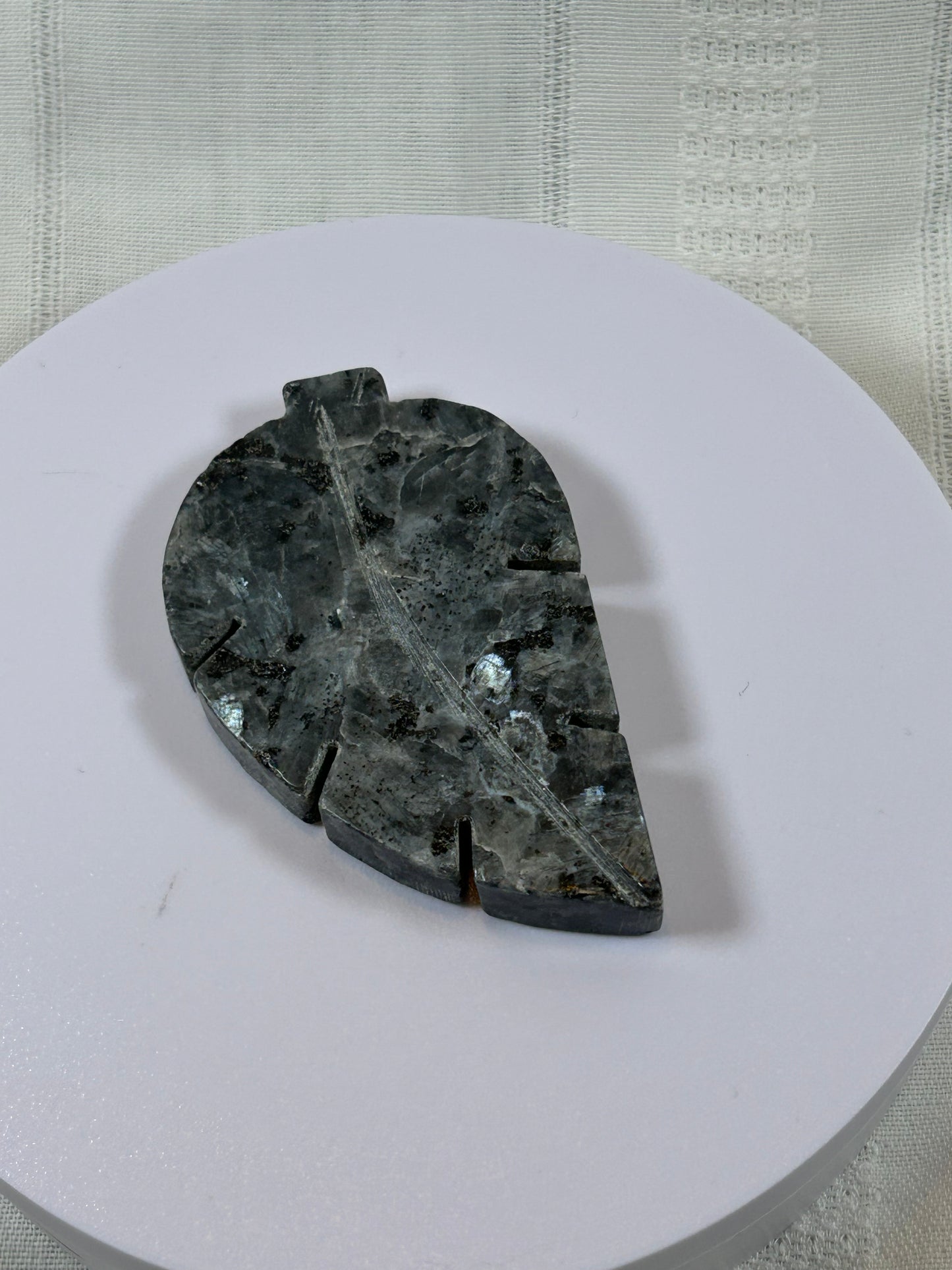 (#34) - LARVIKITE LEAF CARVING - NEW