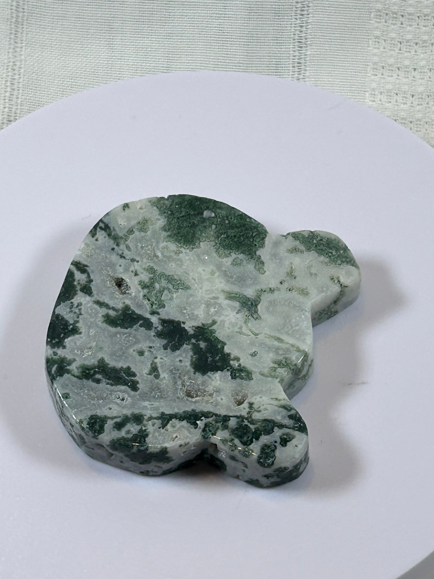(#35) - TREE AGATE BEAR HEAD CARVING - NEW