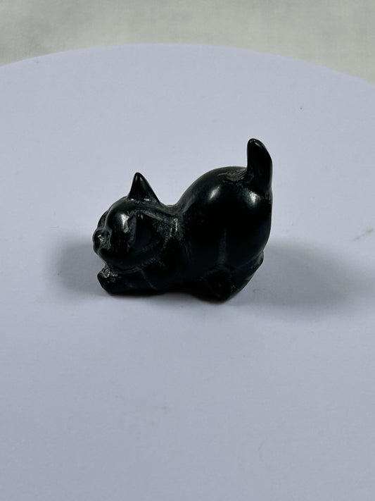 (#1165) - Obsidian Bowing Cat - New