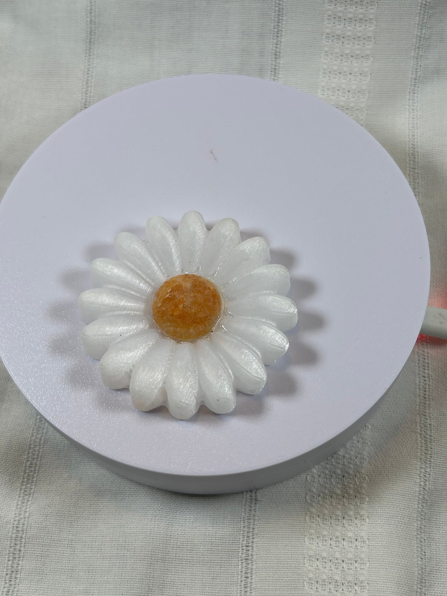 (#30) - SELENITE DAISY - NEW
