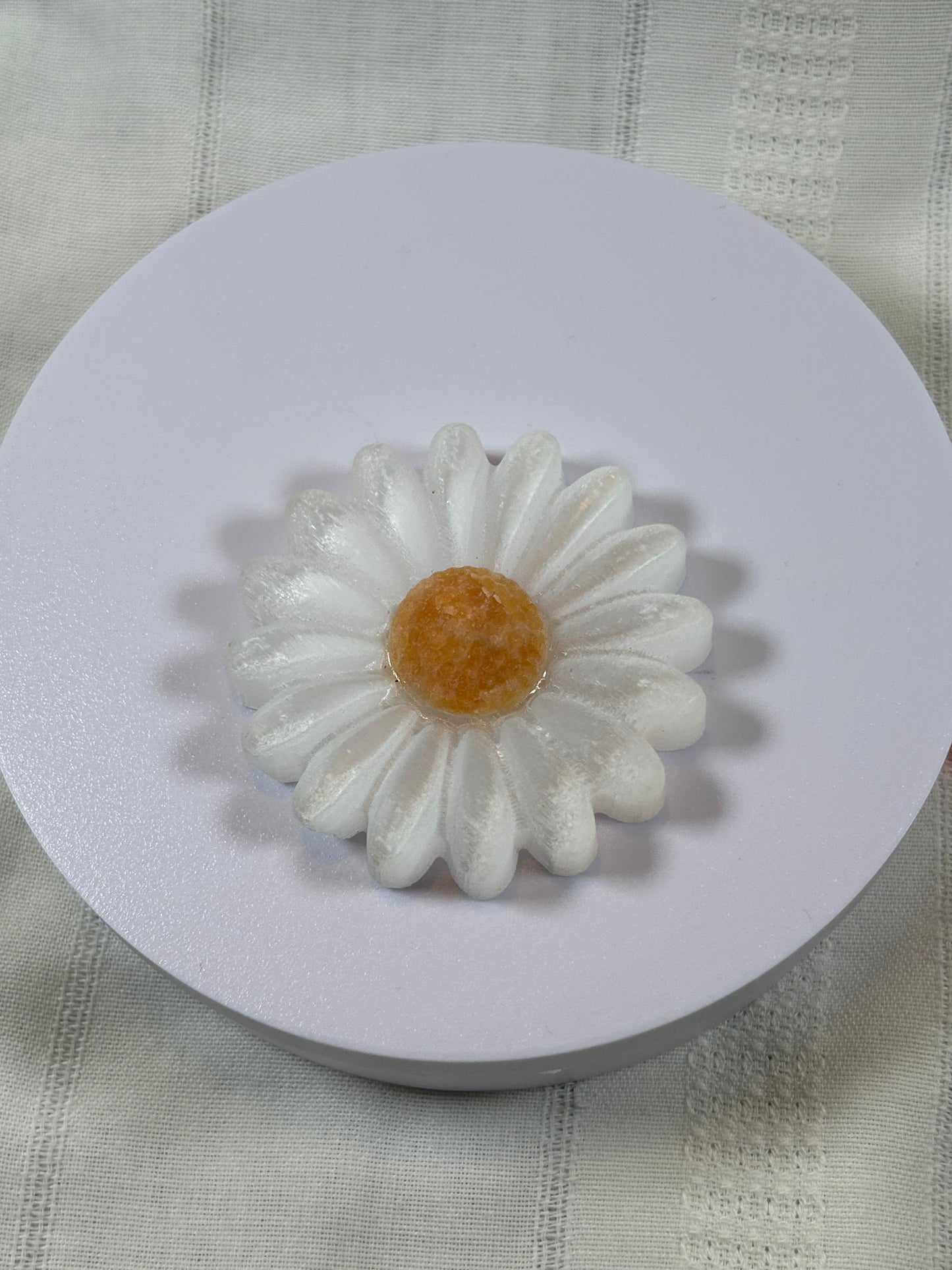 (#30) - SELENITE DAISY - NEW