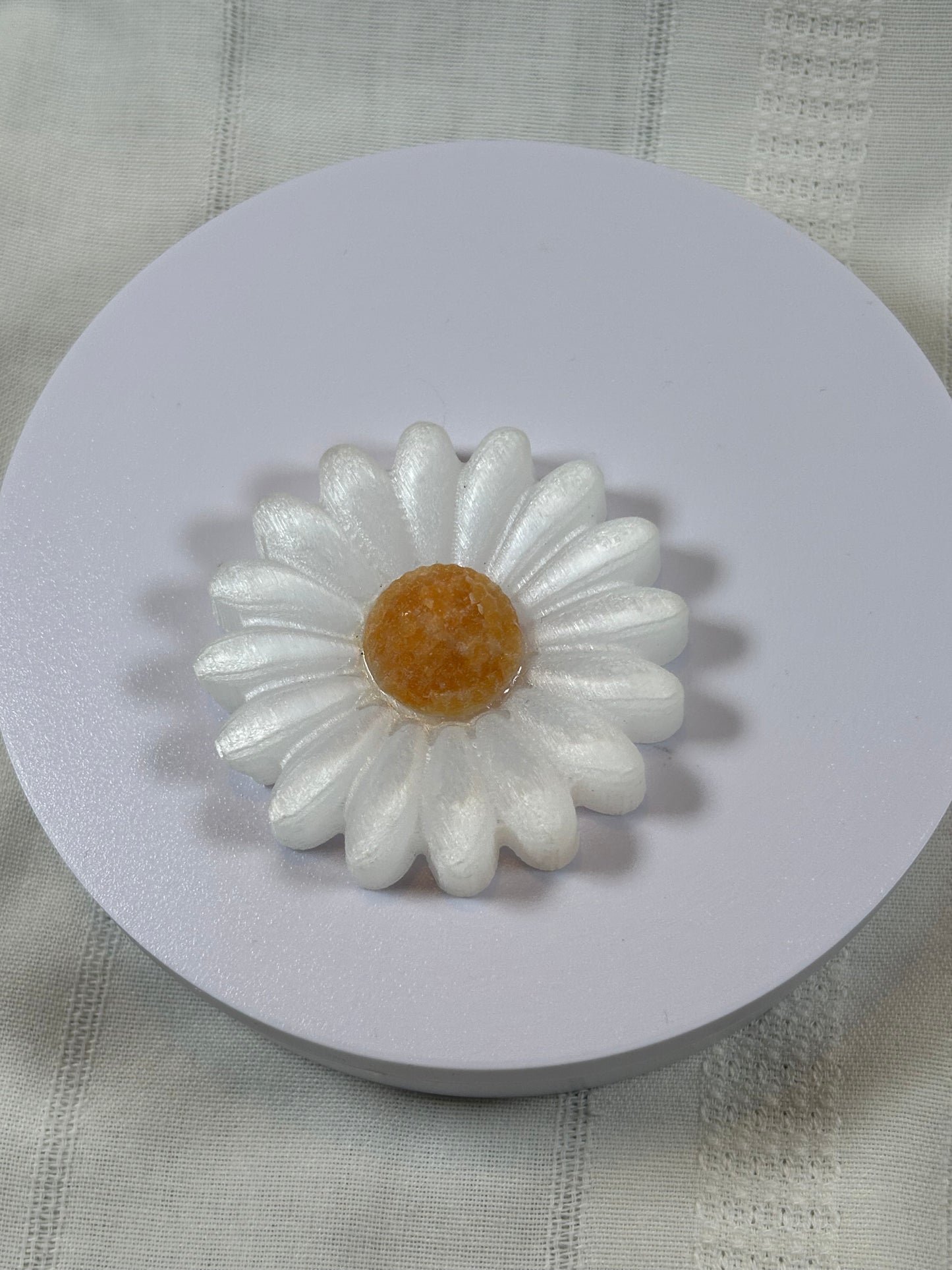 (#30) - SELENITE DAISY - NEW