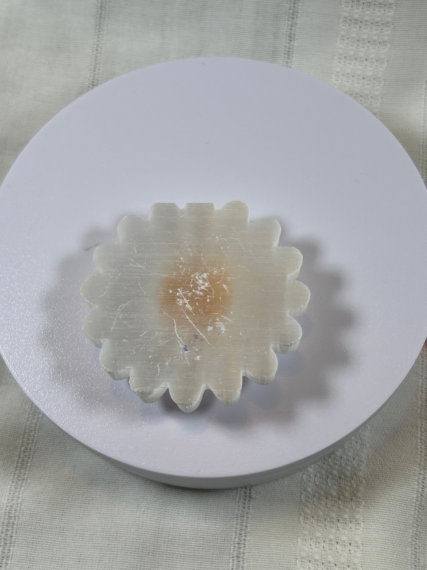 (#30) - SELENITE DAISY - NEW