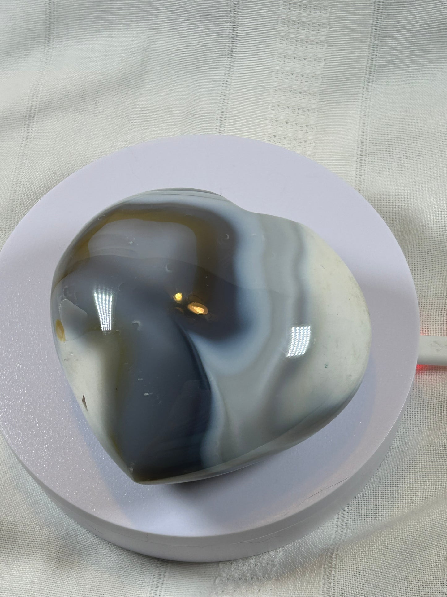 (#41) - LARGE ORCA AGATE HEART CARVING - NEW