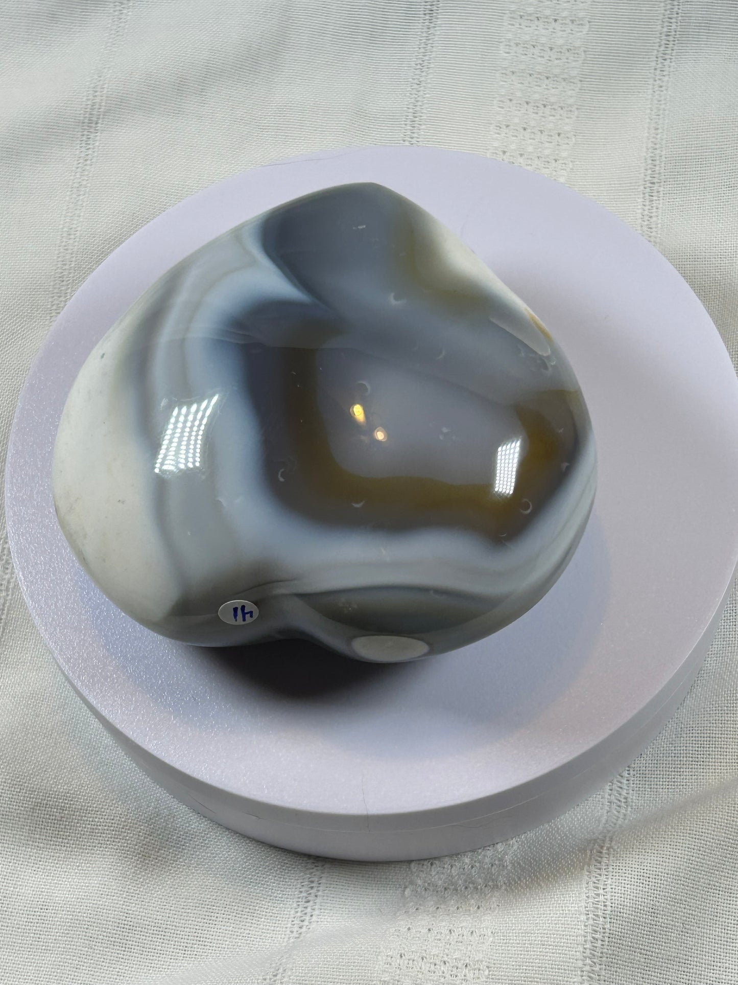 (#41) - LARGE ORCA AGATE HEART CARVING - NEW