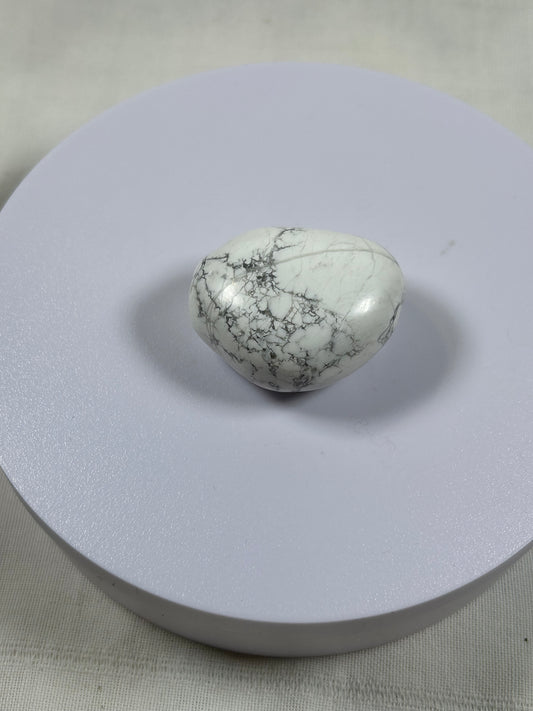 (#1315) - Howlite Tumble - New